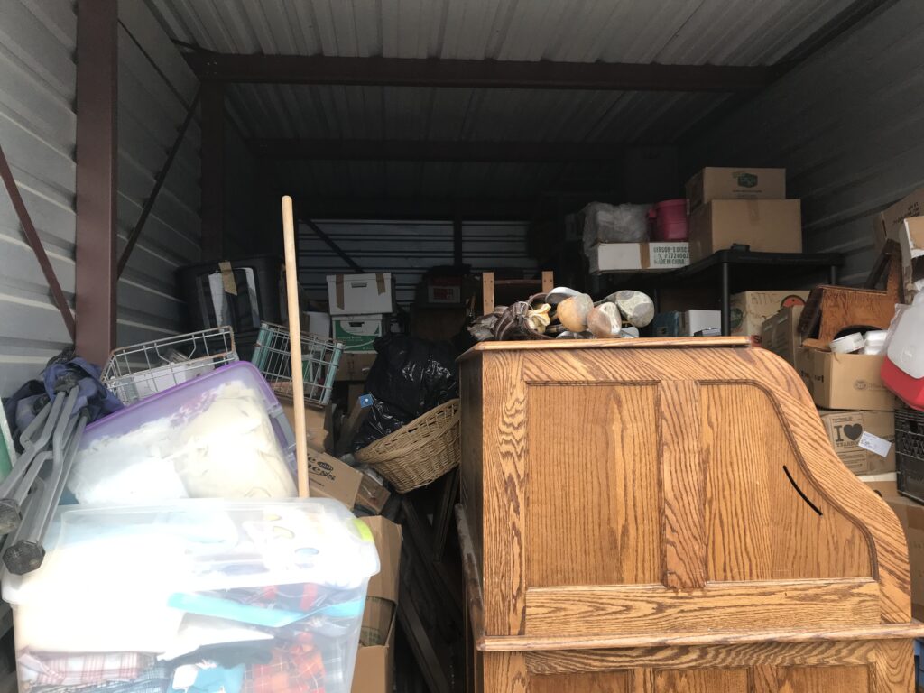 Full storage unit